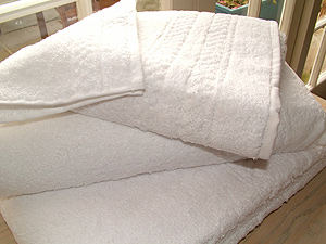 Towels & Slippers collection robes
